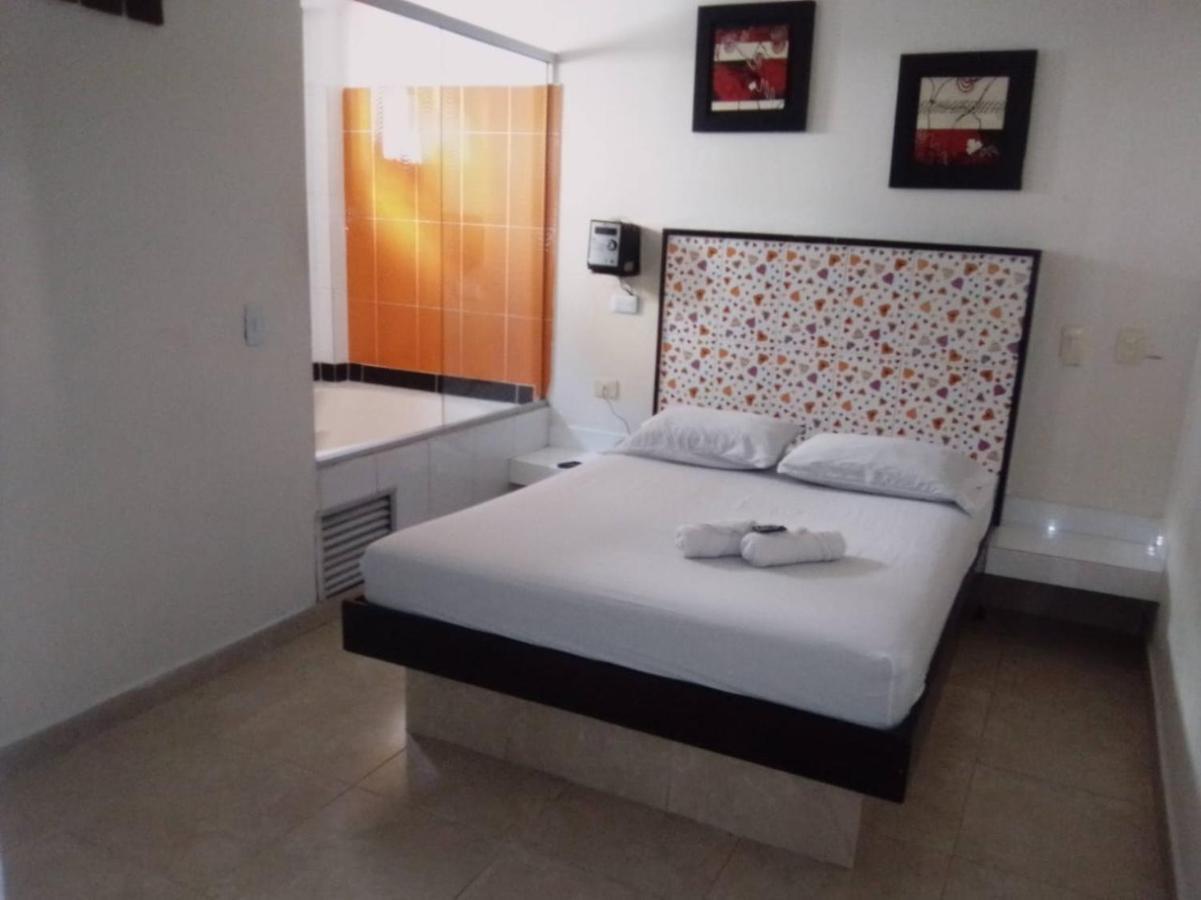 Hotel Marat Medellin Exterior photo
